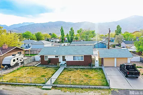 151 B St, Hawthorne, NV 89415