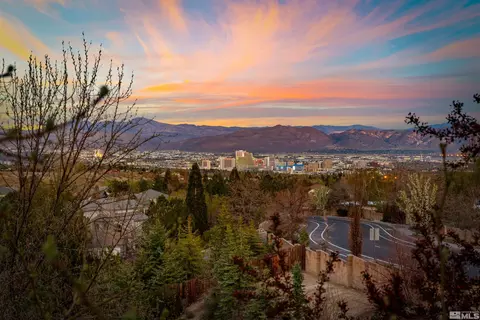 2900 Ariel Dr, Reno, NV 89523