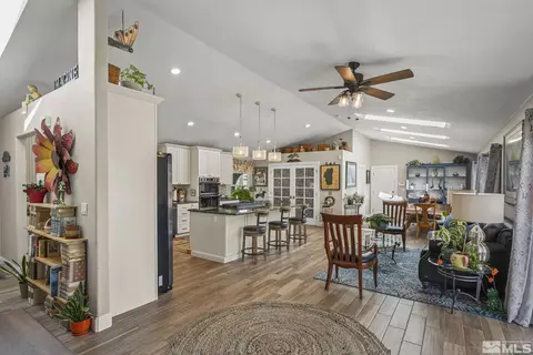8570 Eaglenest Rd, Sparks, NV 89436 photo 9
