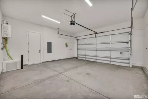 9525 Copper Sky Dr, Reno, NV 89521 photo 37