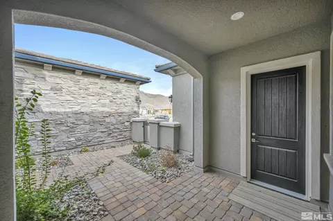 9525 Copper Sky Dr, Reno, NV 89521 photo 4