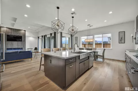 9525 Copper Sky Dr, Reno, NV 89521 photo 13