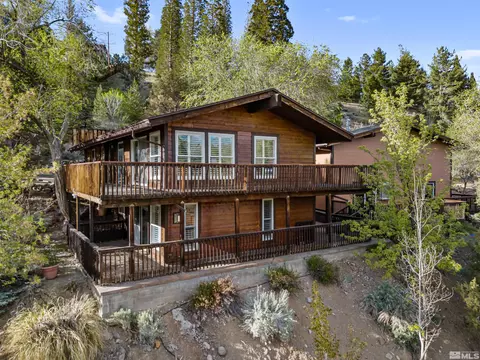 2225 Driscoll Dr, Reno, NV 89509