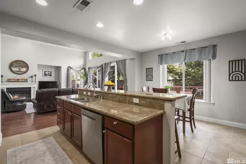 641 Aberdeen Ct, Reno, NV 89521 photo 9