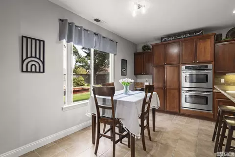 641 Aberdeen Ct, Reno, NV 89521 photo 10