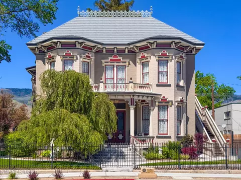 102 N Curry St, Carson City, NV 89703