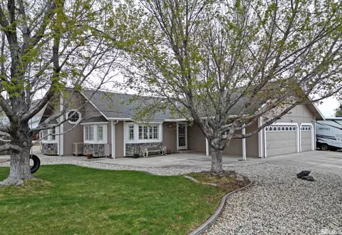 105 Mia Dr, Sparks, NV 89436