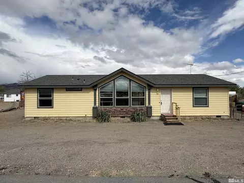 240 School St, Wadsworth, NV 89442