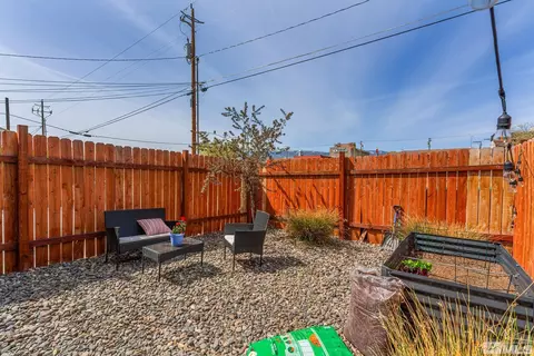 Exterior - 541 Sinclair St, Reno, NV 89501 photo 5 of 9