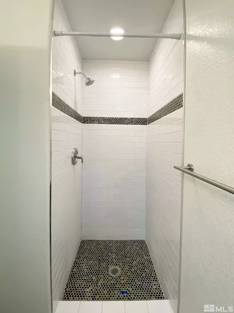 Bath - 541 Sinclair St, Reno, NV 89501 photo 3 of 3
