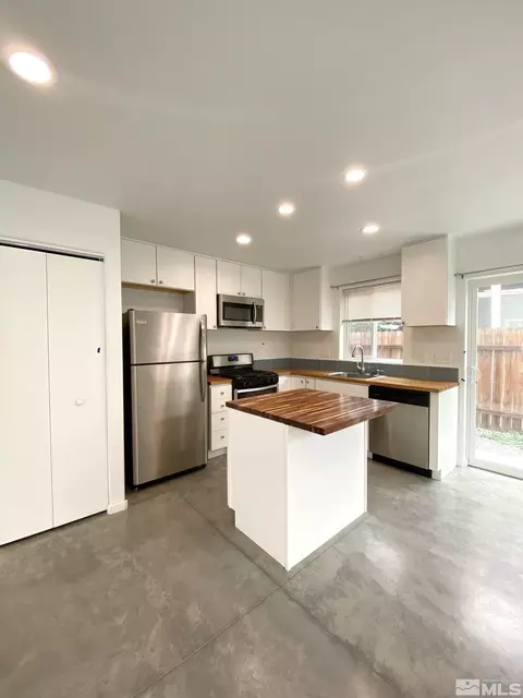 Kitchen - 541 Sinclair St, Reno, NV 89501 photo 2 of 2