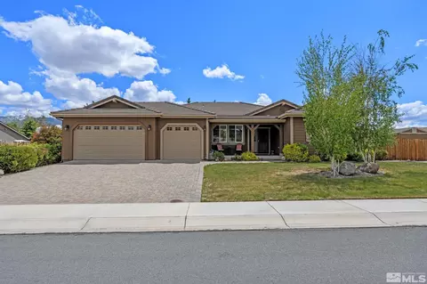 105 Carson River Dr, Dayton, NV 89403