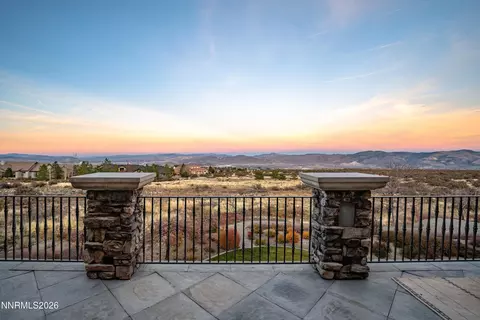 12360 High Vista Dr, Reno, NV 89511
