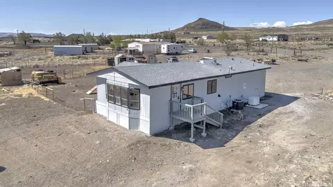 7340 Citrus St, Silver Springs, NV 89429
