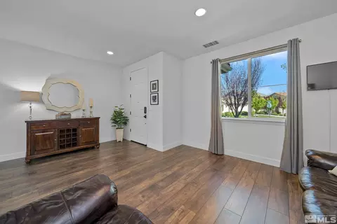 2040 Whitecliff Dr, Reno, NV 89521 photo 7