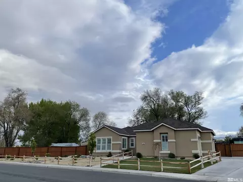 684 Rose Ln, Fernley, NV 89408