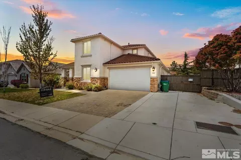 7975 Opal Station Dr, Reno, NV 89506