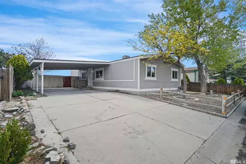 426 Traci Ln, Mound House, NV 89706