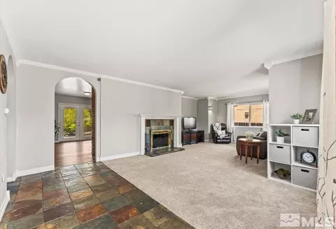 885 Cherry Ln, Reno, NV 89509 photo 3