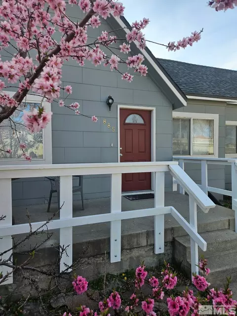 885 Cherry Ln, Reno, NV 89509 photo 2