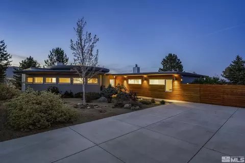 2040 Scharr Cir, Reno, NV 89509