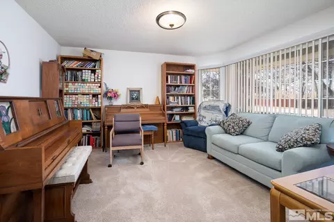 Living - 930 Edgewater, Fallon, NV 89406 photo 3 of 3