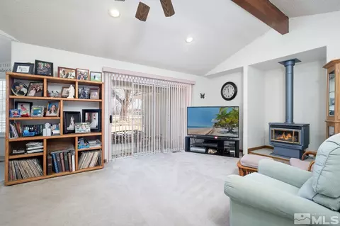 Living - 930 Edgewater, Fallon, NV 89406 photo 2 of 3