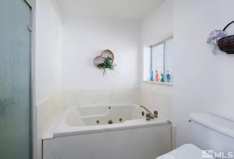 Bath - 930 Edgewater, Fallon, NV 89406 photo 2 of 2