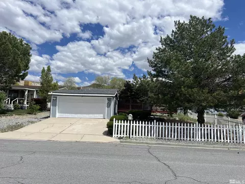 540 Wall Canyon Dr, Sun Valley, NV 89433