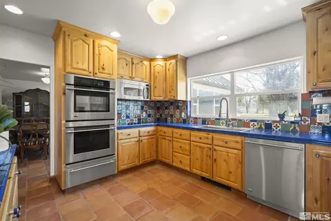 Kitchen - 1000 Plymouth Ranch Rd, Smith, NV 89430 photo 6 of 6
