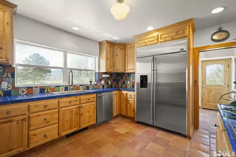 Kitchen - 1000 Plymouth Ranch Rd, Smith, NV 89430 photo 5 of 6