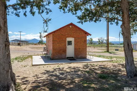 Exterior - 1000 Plymouth Ranch Rd, Smith, NV 89430 photo 6 of 13