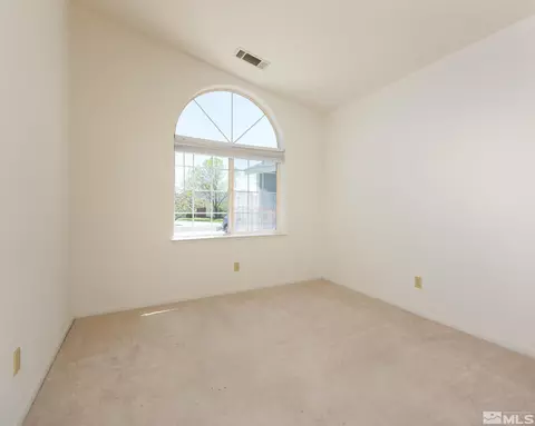 1175 White Oak Loop, Minden, NV 89423 photo 5