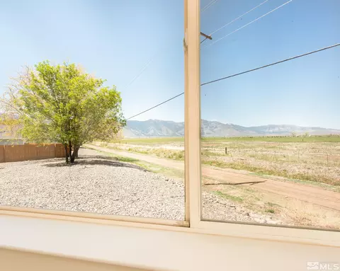 1175 White Oak Loop, Minden, NV 89423 photo 12