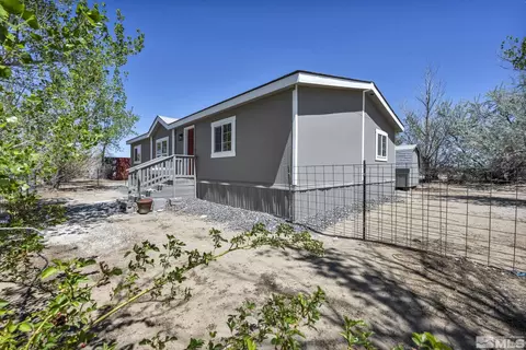 2460 E 4th St, Silver Springs, NV 89429