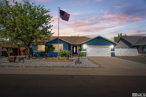 3215 Spring Cir, Silver Springs, NV 89429