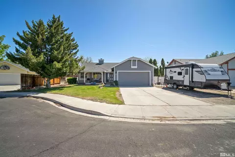 1702 Johns Cir, Fernley, NV 89408