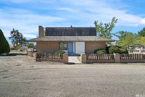 410 Madden Ln, Yerington, NV 89447