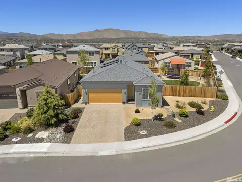 7799 Hoback Dr, Sparks, NV 89436