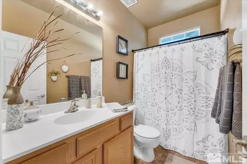 Bath - 1830 Stetson Dr, Reno, NV 89521 photo 1 of 1