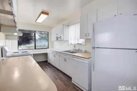575 Nadine St, Fallon, NV 89406 photo 6