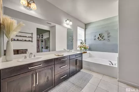 Bath - 2923 Brachetto Loop, Sparks, NV 89434 photo 1 of 4