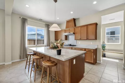 9302 Mayfair Way, Reno, NV 89521 photo 3
