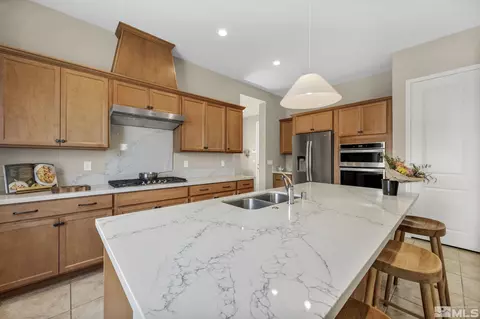 9302 Mayfair Way, Reno, NV 89521 photo 2