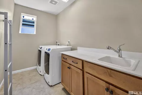 9302 Mayfair Way, Reno, NV 89521 photo 22