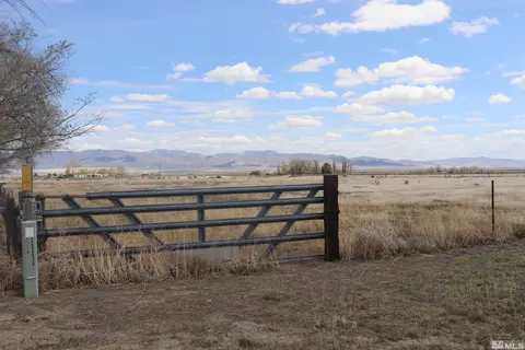 4305 Pioneer Dr, Winnemucca, NV 89445