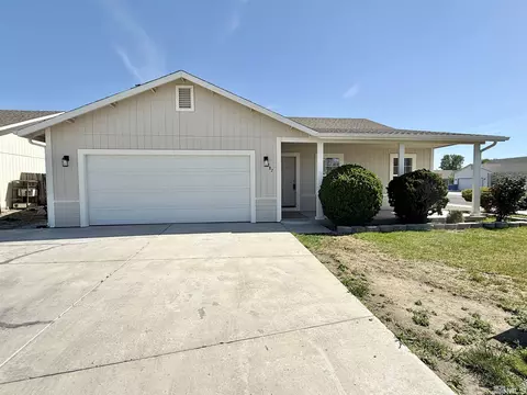 387 Colorado Ln, Fallon, NV 89406