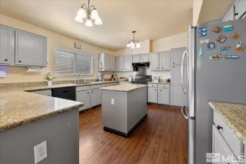 Kitchen - 17357 Bear Lake Dr, Reno, NV 89508 photo 2 of 2