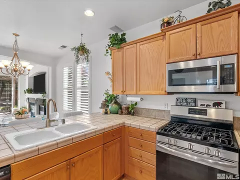 Kitchen - 9290 Jack Hammer Dr, Reno, NV 89521 photo 2 of 4