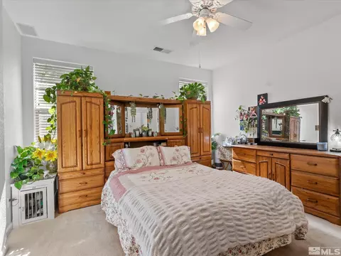 Bedroom - 9290 Jack Hammer Dr, Reno, NV 89521 photo 2 of 5